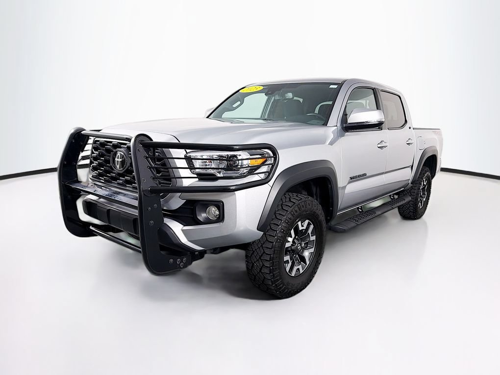 Used 2023 Toyota Tacoma TRD Off-Road AWD/4WD image 3
