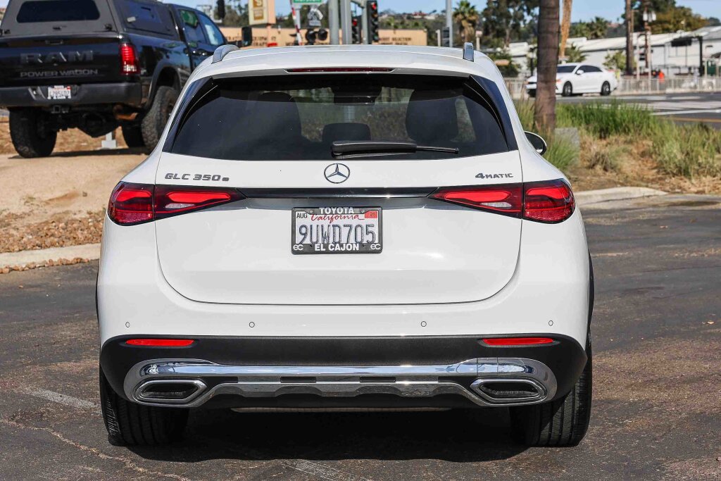 Used 2025 Mercedes-Benz GLC 350e 4MATIC image 20