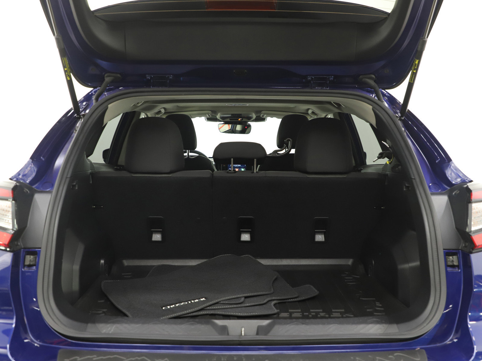 Used 2024 Subaru Crosstrek 2.0i Premium image 16