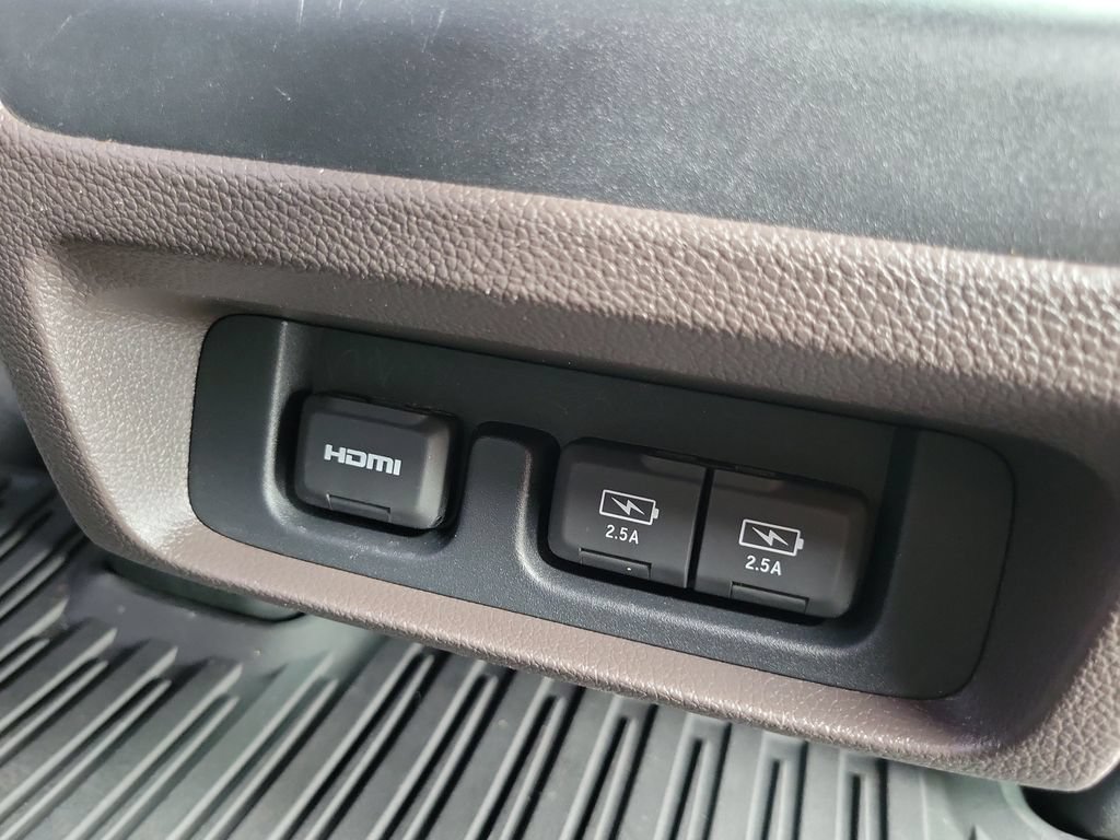 Used 2018 Honda Odyssey Elite image 24