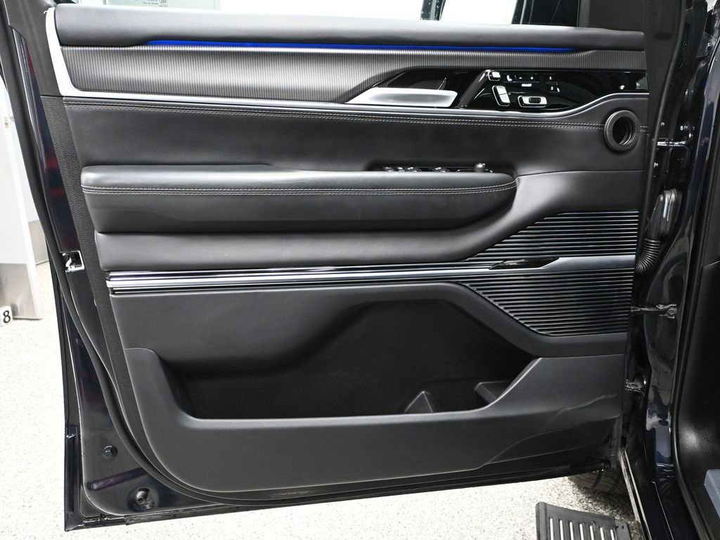 Used 2024 Jeep Grand Wagoneer L Series II w/ Quick Order Packagew 28T image 20