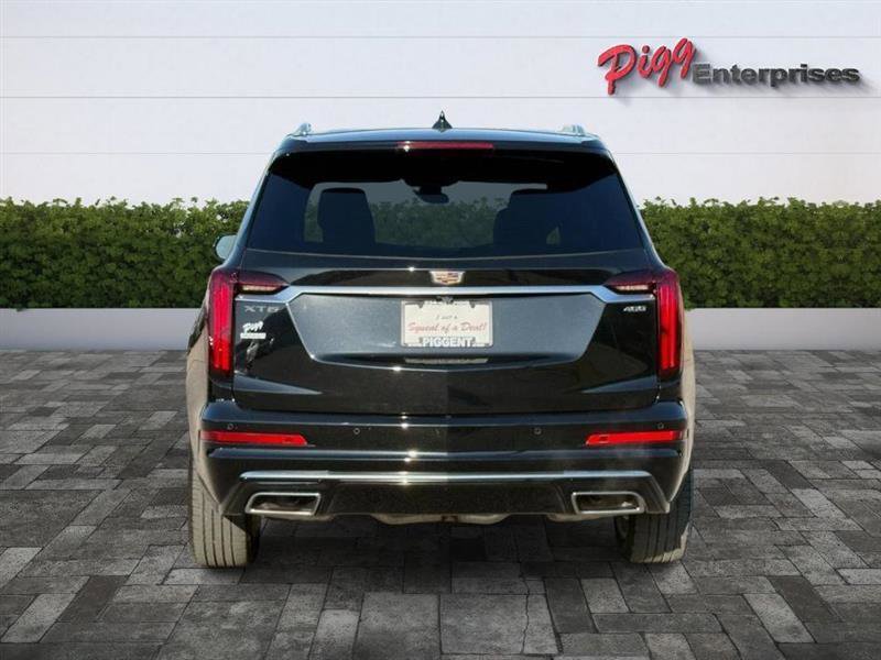Used 2023 Cadillac XT6 Premium Luxury image 9