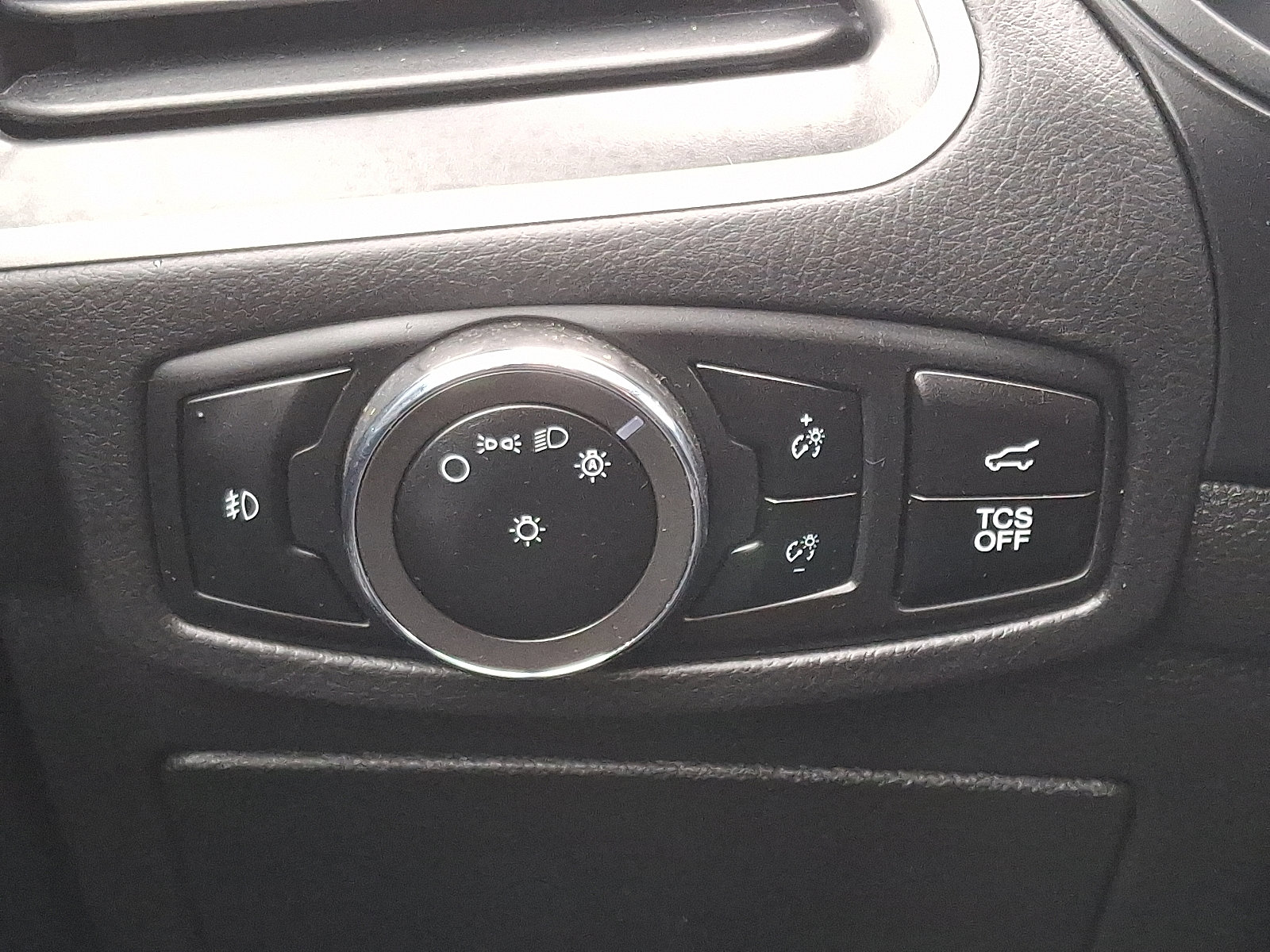 Used 2024 Ford Edge SEL w/ Convenience Package image 24