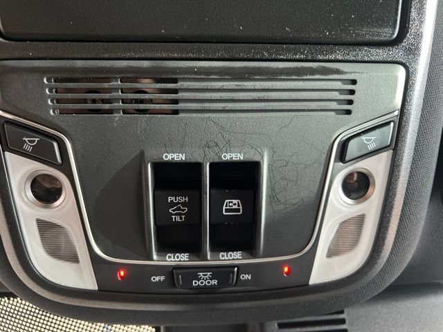Used 2025 Honda Ridgeline Black Edition image 28
