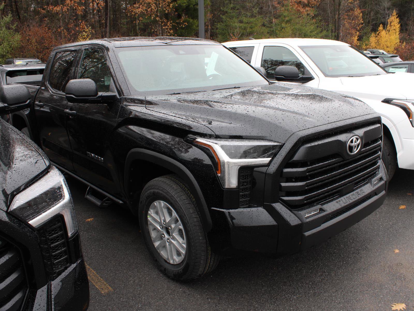 New 2026 Toyota Tundra SR5 image 3