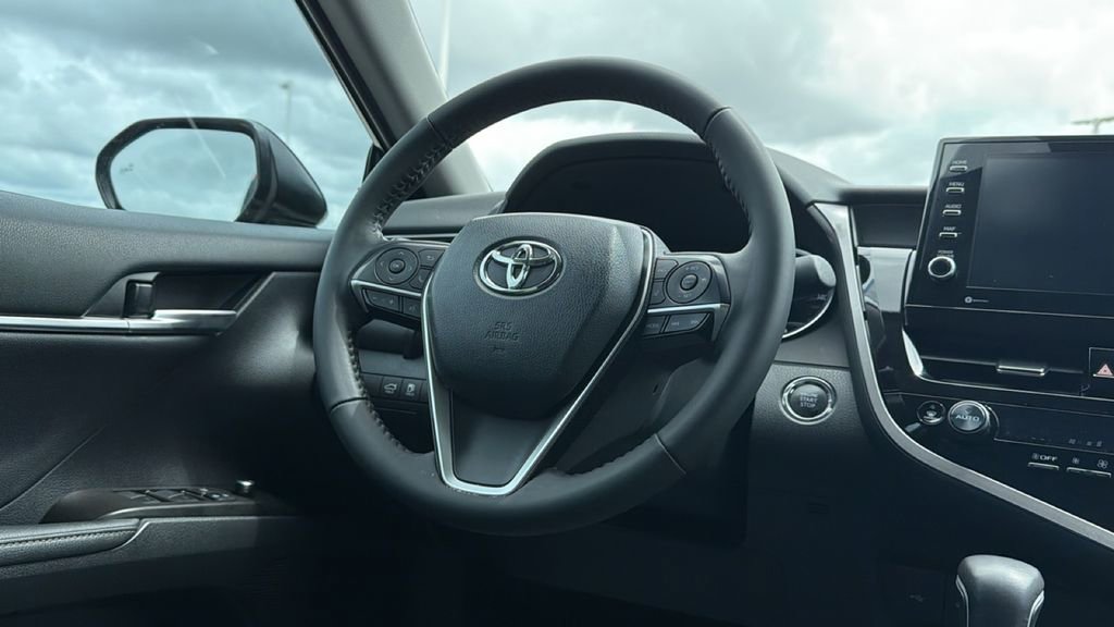 Used 2024 Toyota Camry XLE FWD image 26