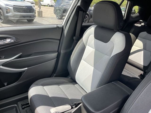 New 2026 Chevrolet Trax RS w/ Driver Confidence Package FWD image 23