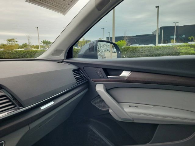 Certified 2023 Audi Q5 2.0T Premium Plus w/ Premium Plus Package image 29