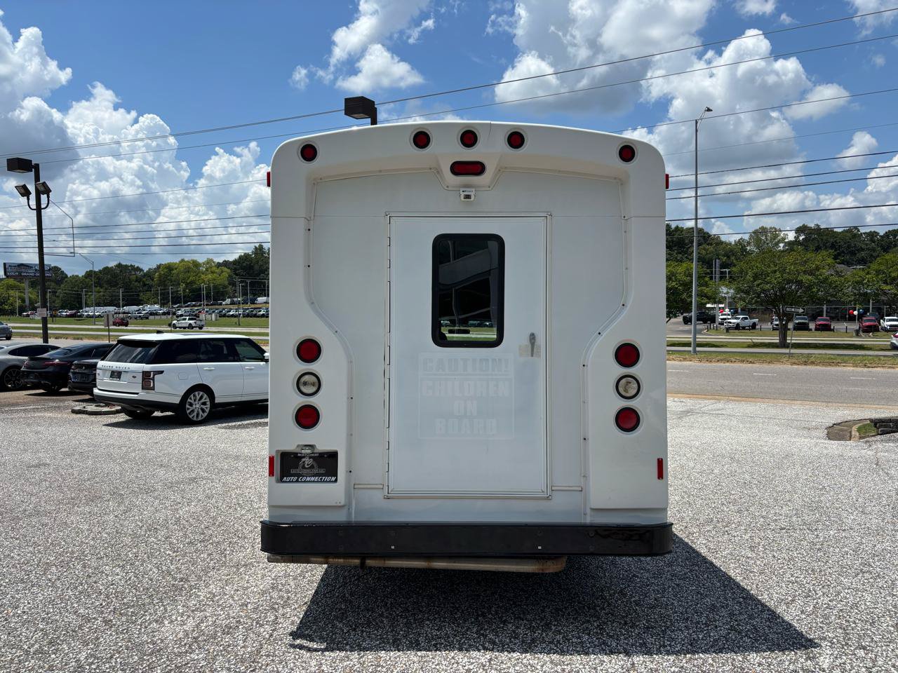 Used 2006 Ford E-350 and Econoline 350 Super Duty RWD image 5