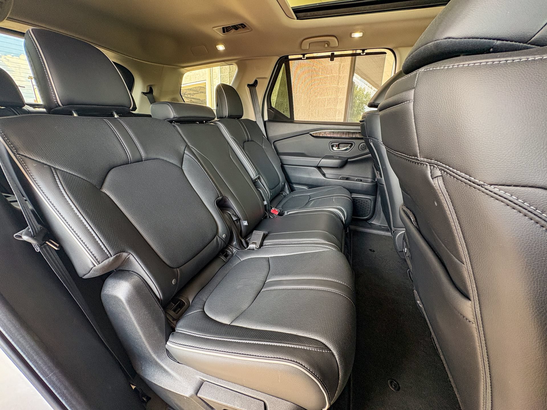 Used 2025 Honda Pilot Elite image 33