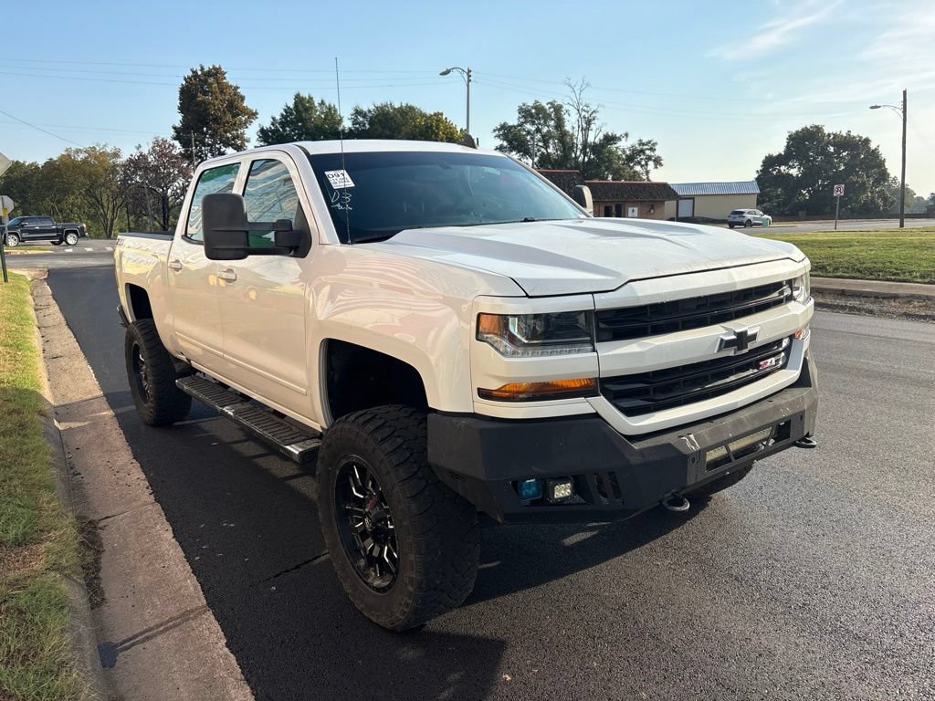 Used 2018 Chevrolet Silverado 1500 LT w/ All Star Edition AWD/4WD image 8