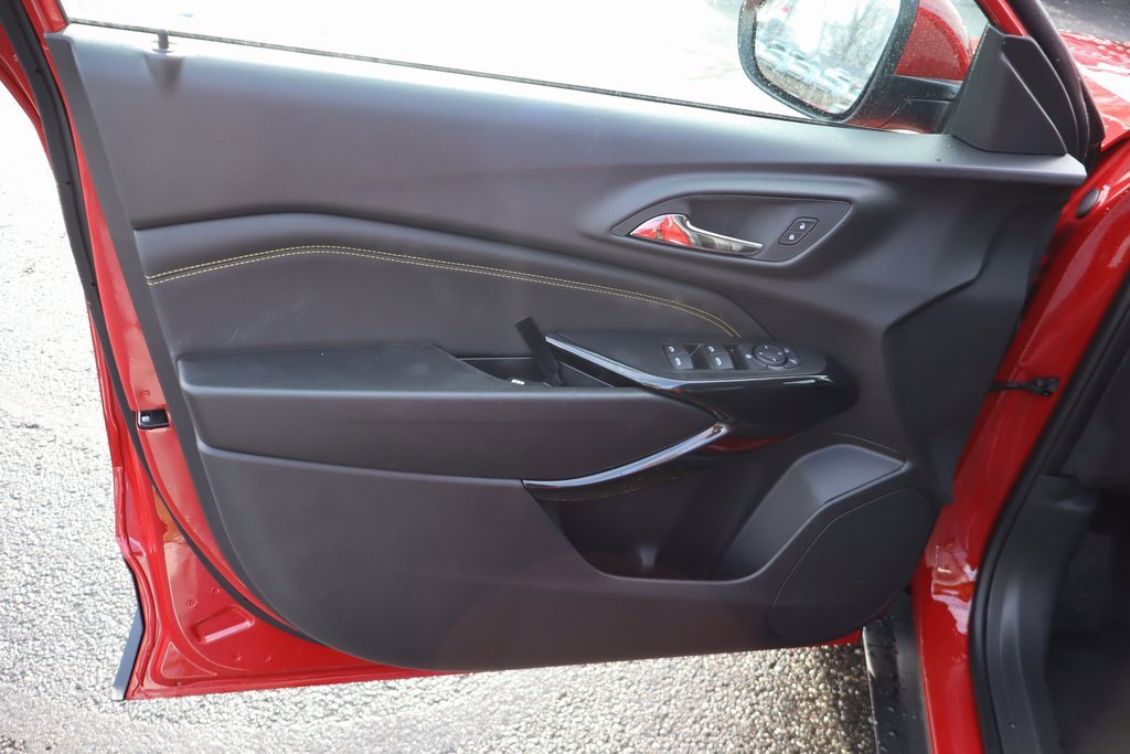 New 2026 Chevrolet Trax LT image 3