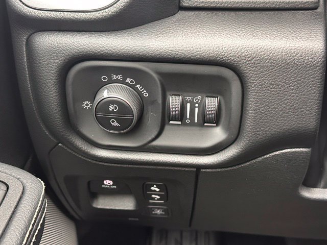 New 2027 RAM 1500 Laramie AWD/4WD image 16