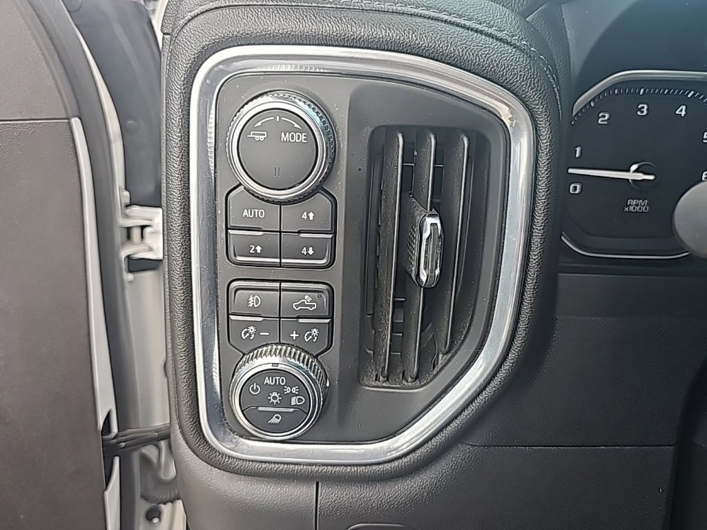 Used 2022 GMC Sierra 1500 Denali w/ Denali Premium Package image 18
