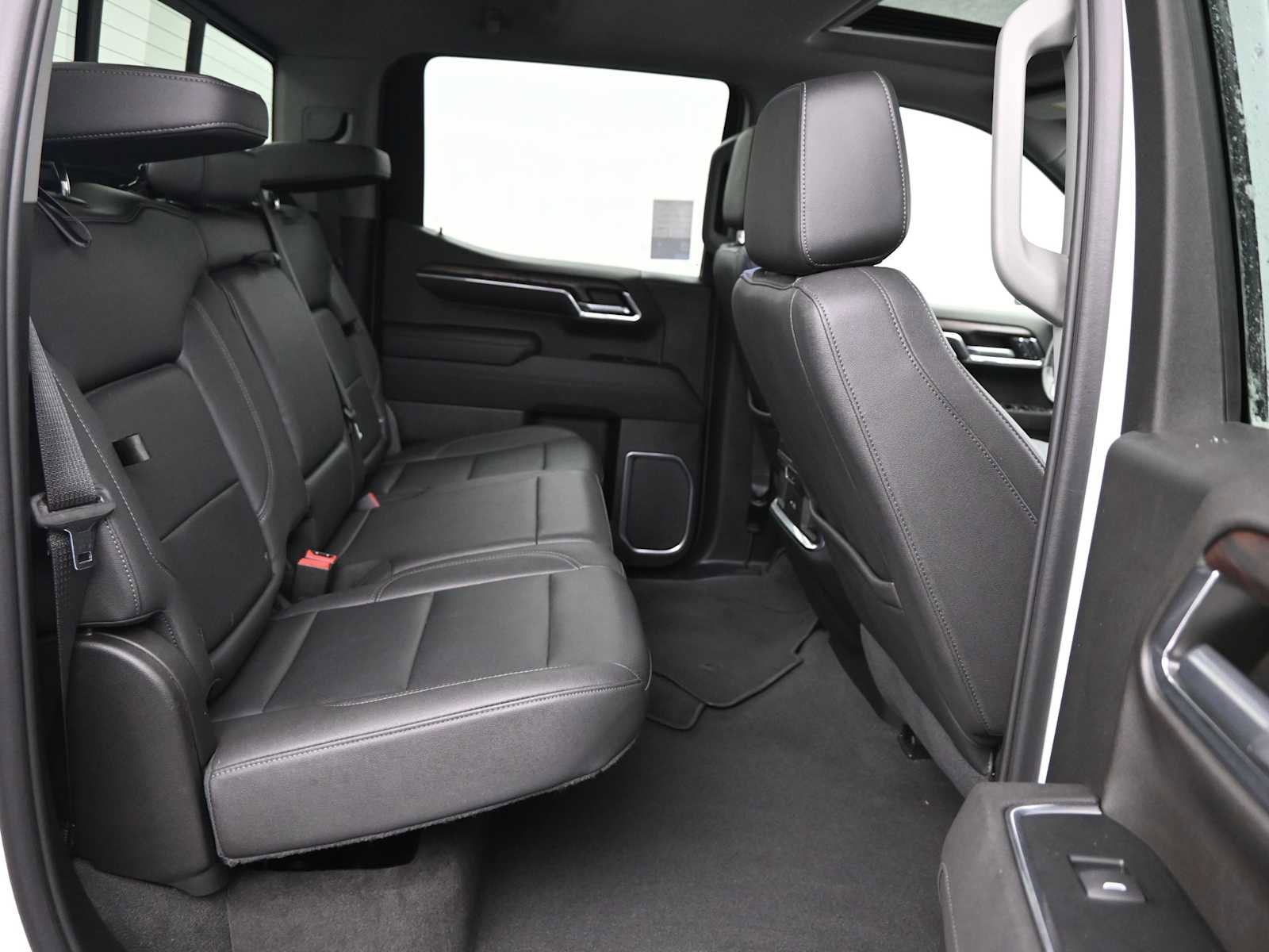 Used 2023 GMC Sierra 1500 SLT w/ SLT Convenience Package image 12