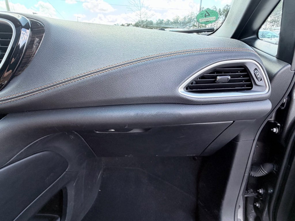 Used 2022 Chrysler Pacifica Pinnacle image 22