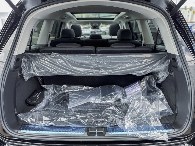 New 2026 Mercedes-Benz GLS 450 4MATIC image 10