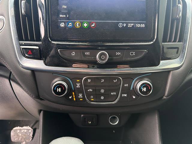 Used 2023 Chevrolet Traverse LT w/ LPO, Floor Liner Package image 16