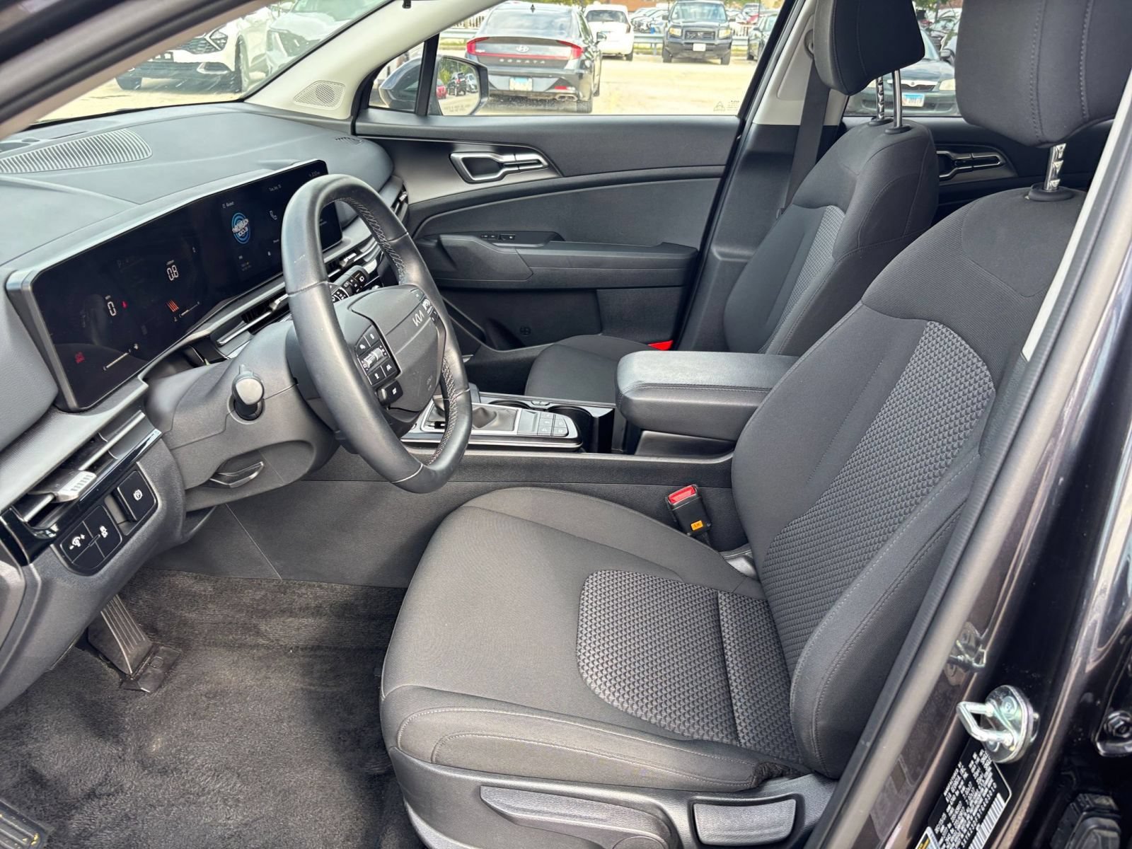 Used 2026 Kia Sportage LX FWD image 26