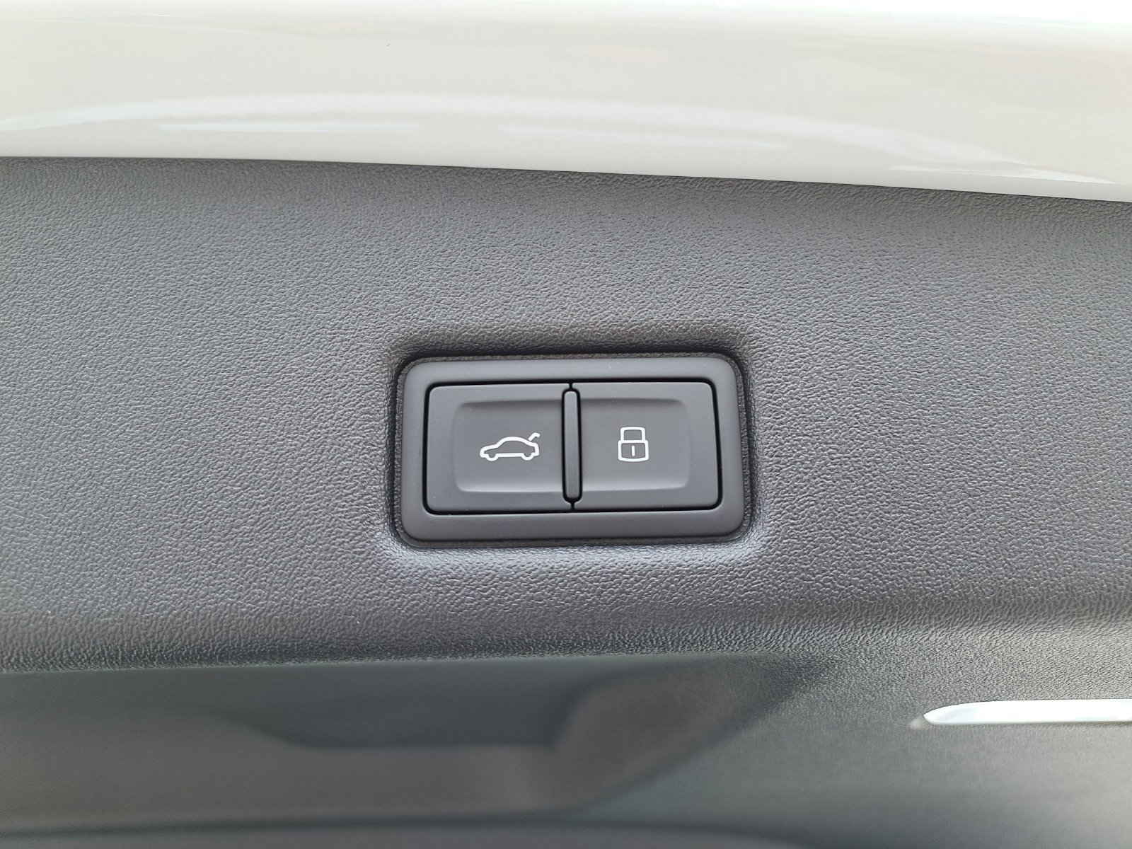 New 2026 Audi SQ5 Premium Plus AWD/4WD image 13