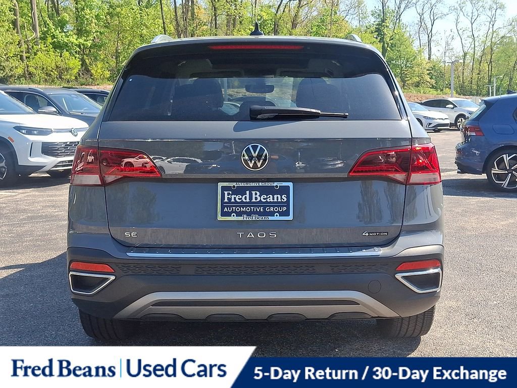 Certified 2023 Volkswagen Taos SE w/ Panoramic Sunroof Package AWD/4WD image 5