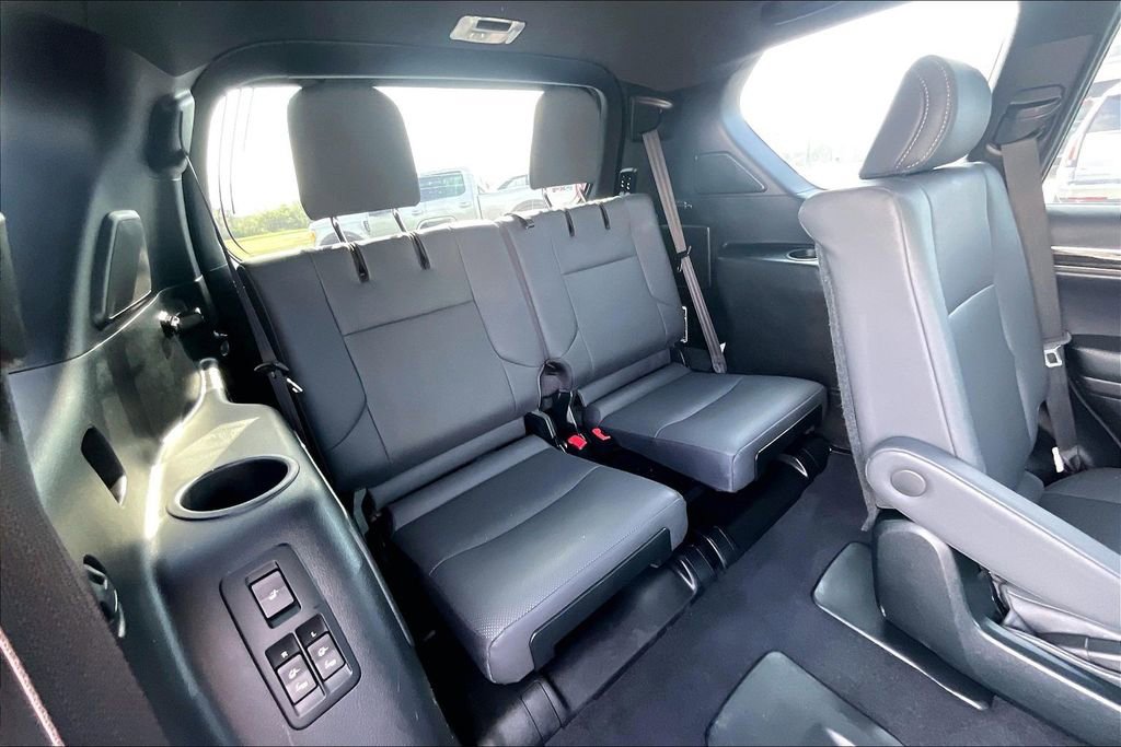 Used 2023 Lexus GX 460 Premium AWD/4WD image 28