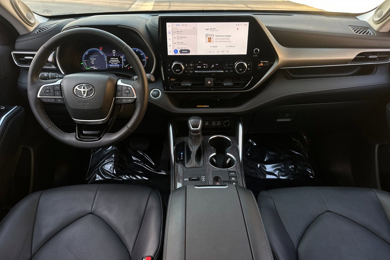 Used 2024 Toyota Highlander Limited image 4