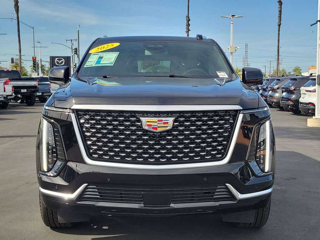 Used 2025 Cadillac Escalade ESV Luxury RWD image 31