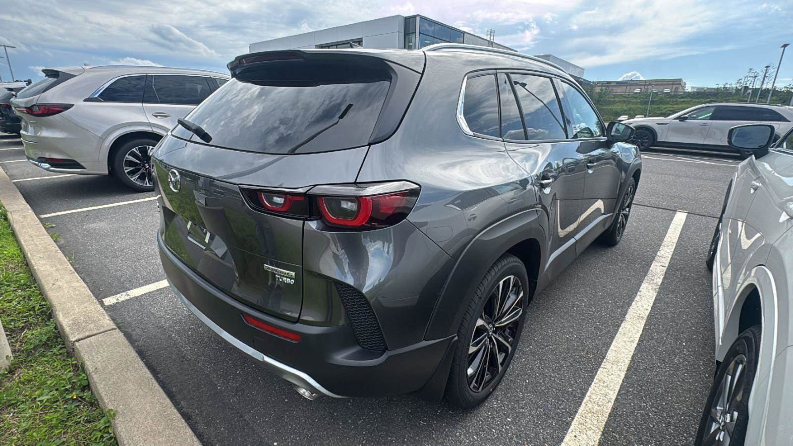 New 2025 MAZDA CX-50 AWD 2.5 Turbo w/ Weather Package image 5