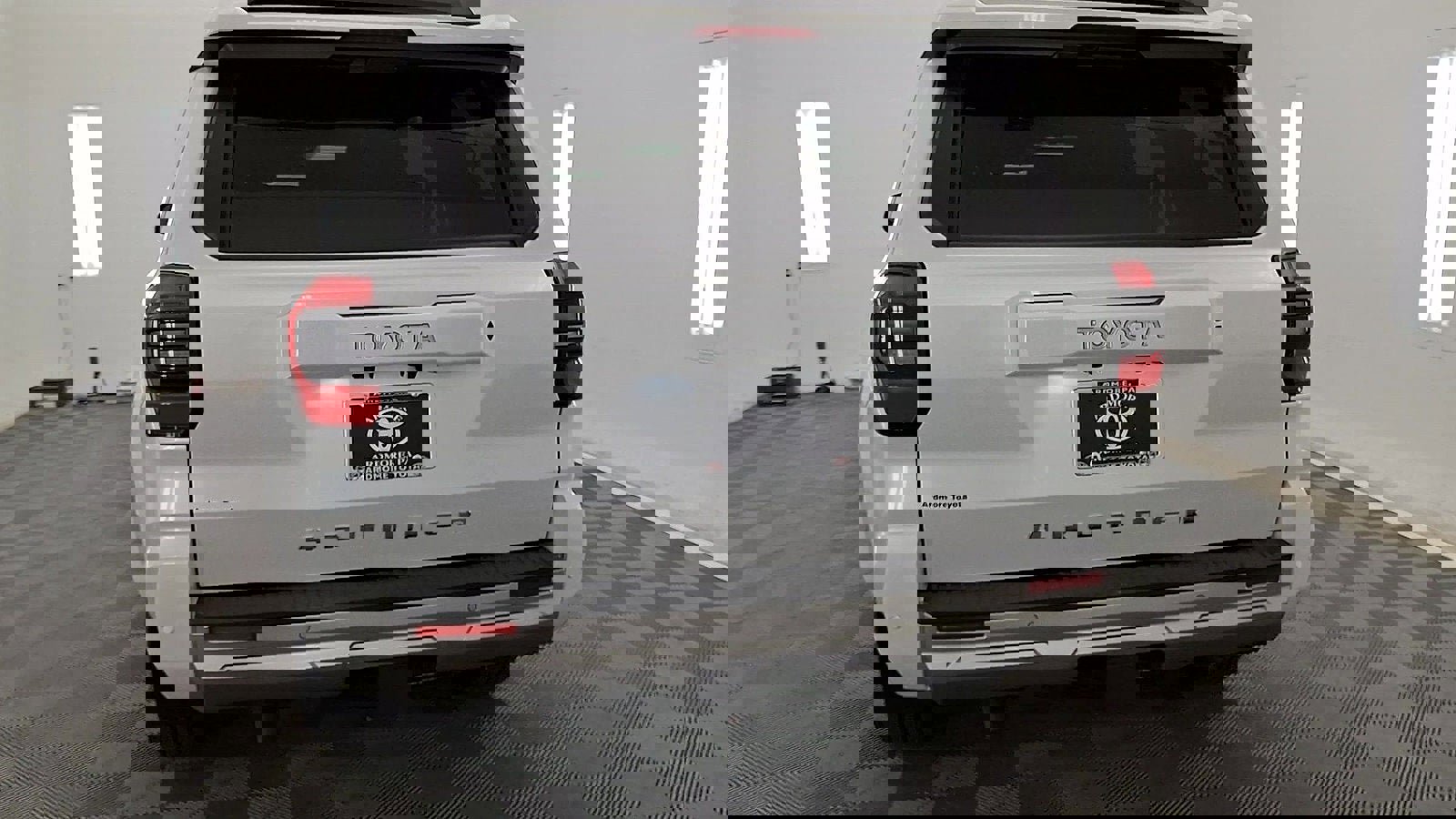 Used 2025 Toyota 4Runner Limited w/ Tow Technology Package image 3