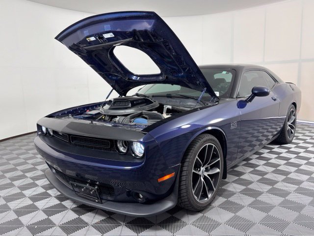 Used 2017 Dodge Challenger Scat Pack RWD image 10