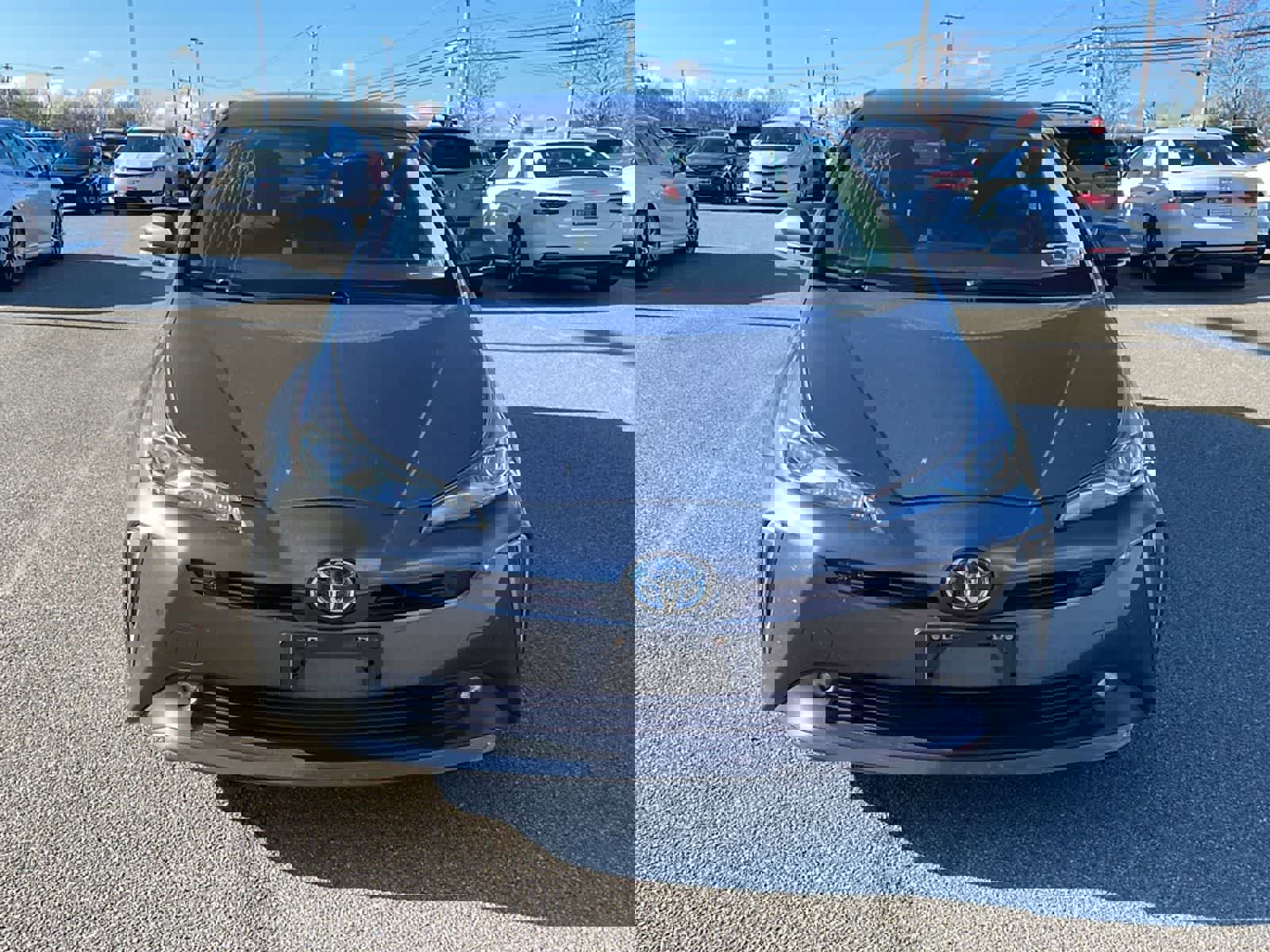 Certified 2021 Toyota Prius LE w/ Carpet Mat Package (TMS) image 12