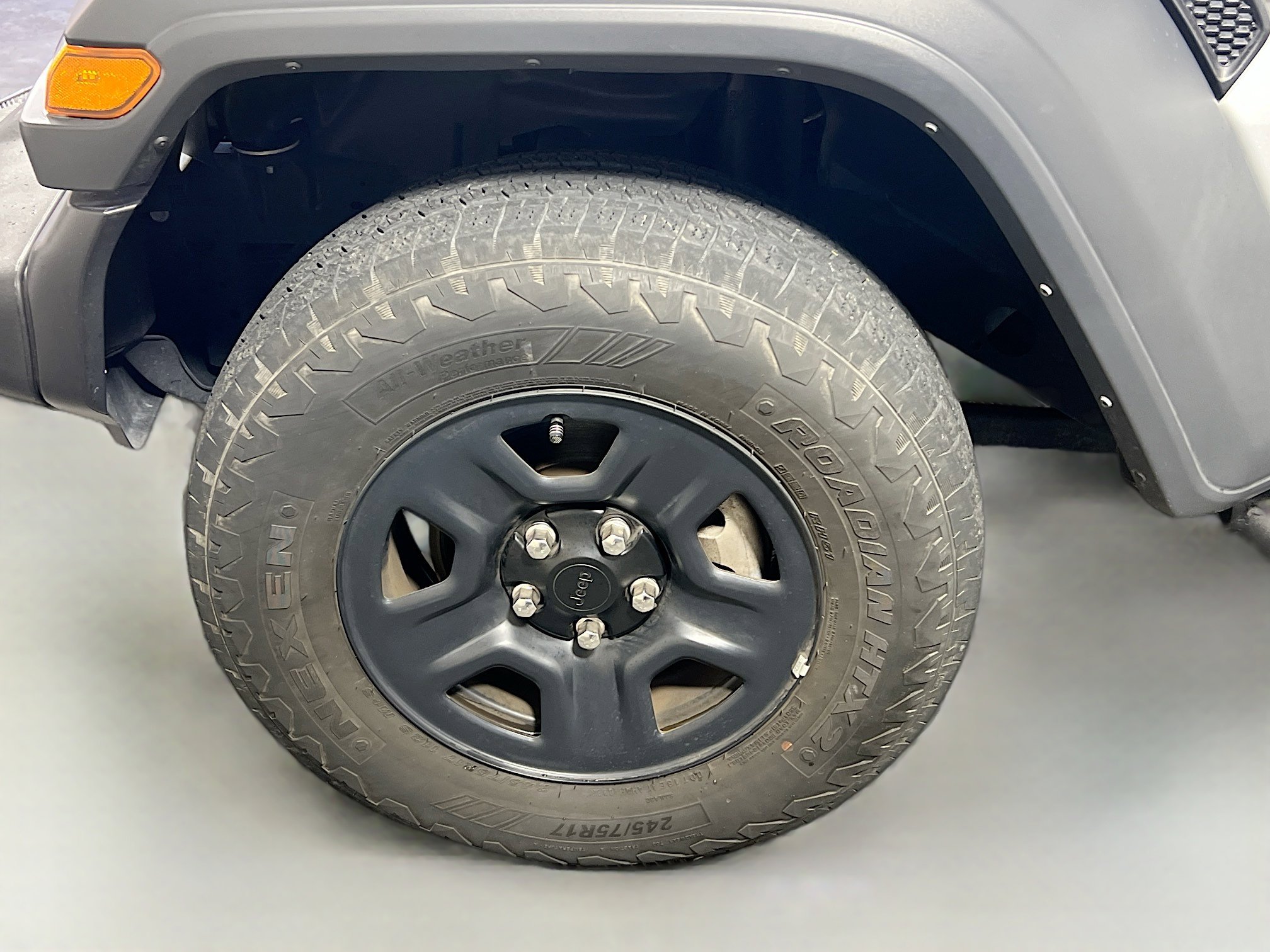 Used 2024 Jeep Wrangler Sport image 13