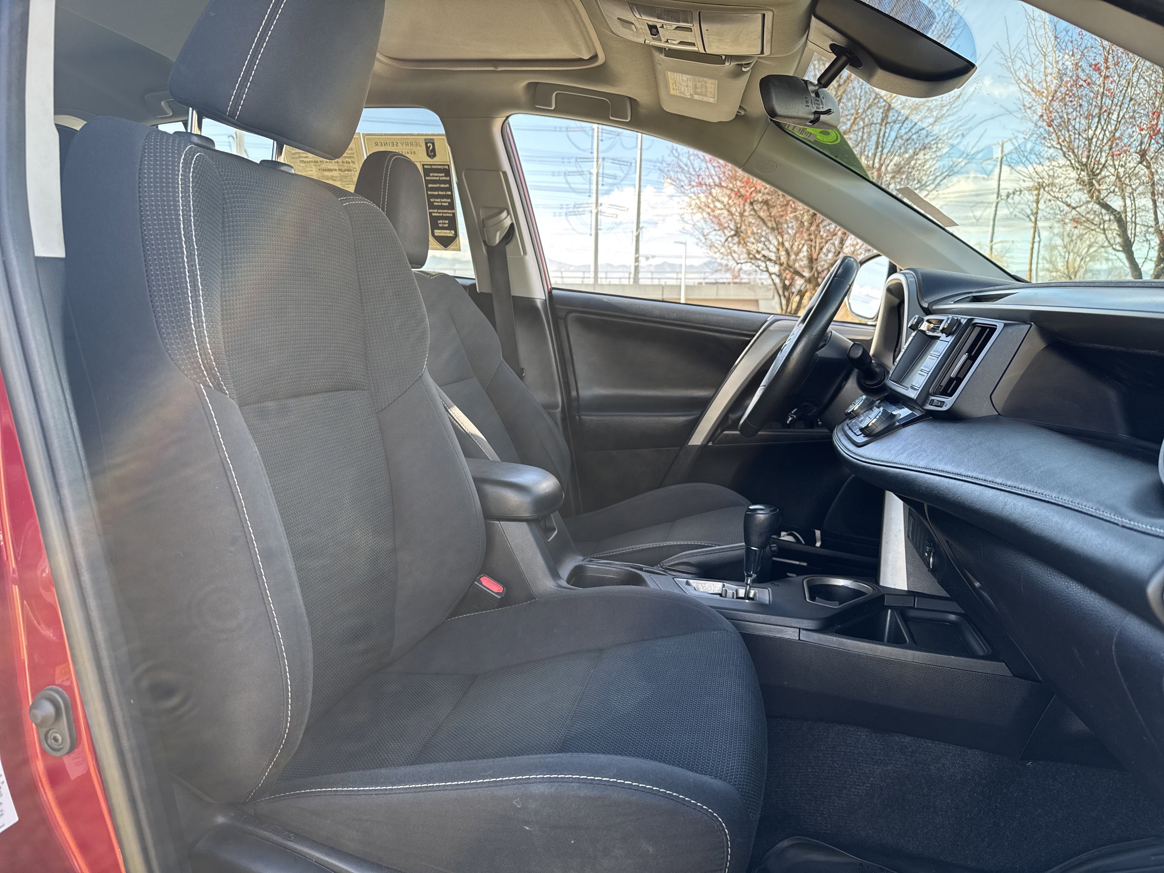 Used 2018 Toyota RAV4 XLE image 20