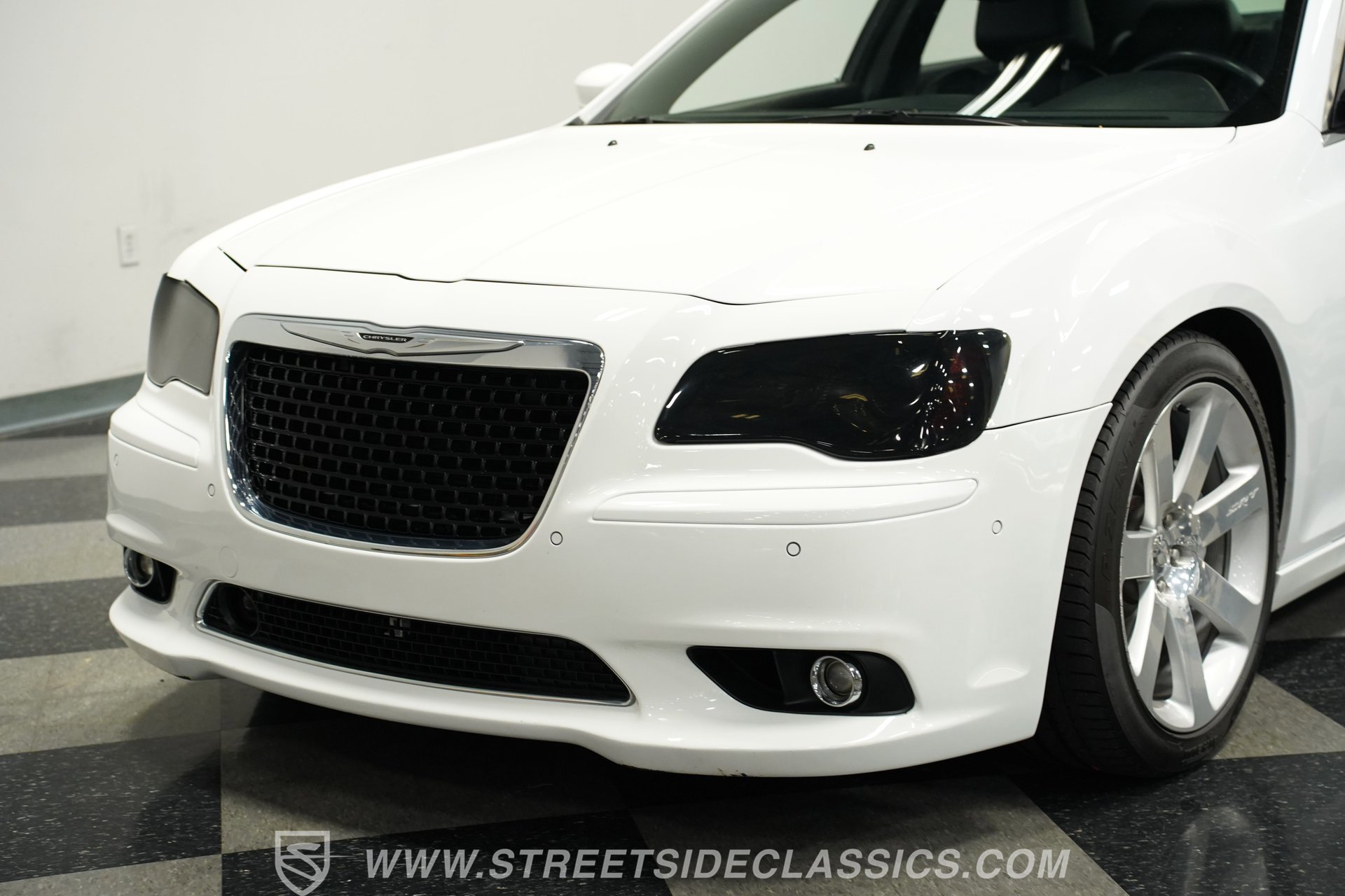 Used 2012 Chrysler 300 SRT8 w/ 19-Premium Speaker Group image 18