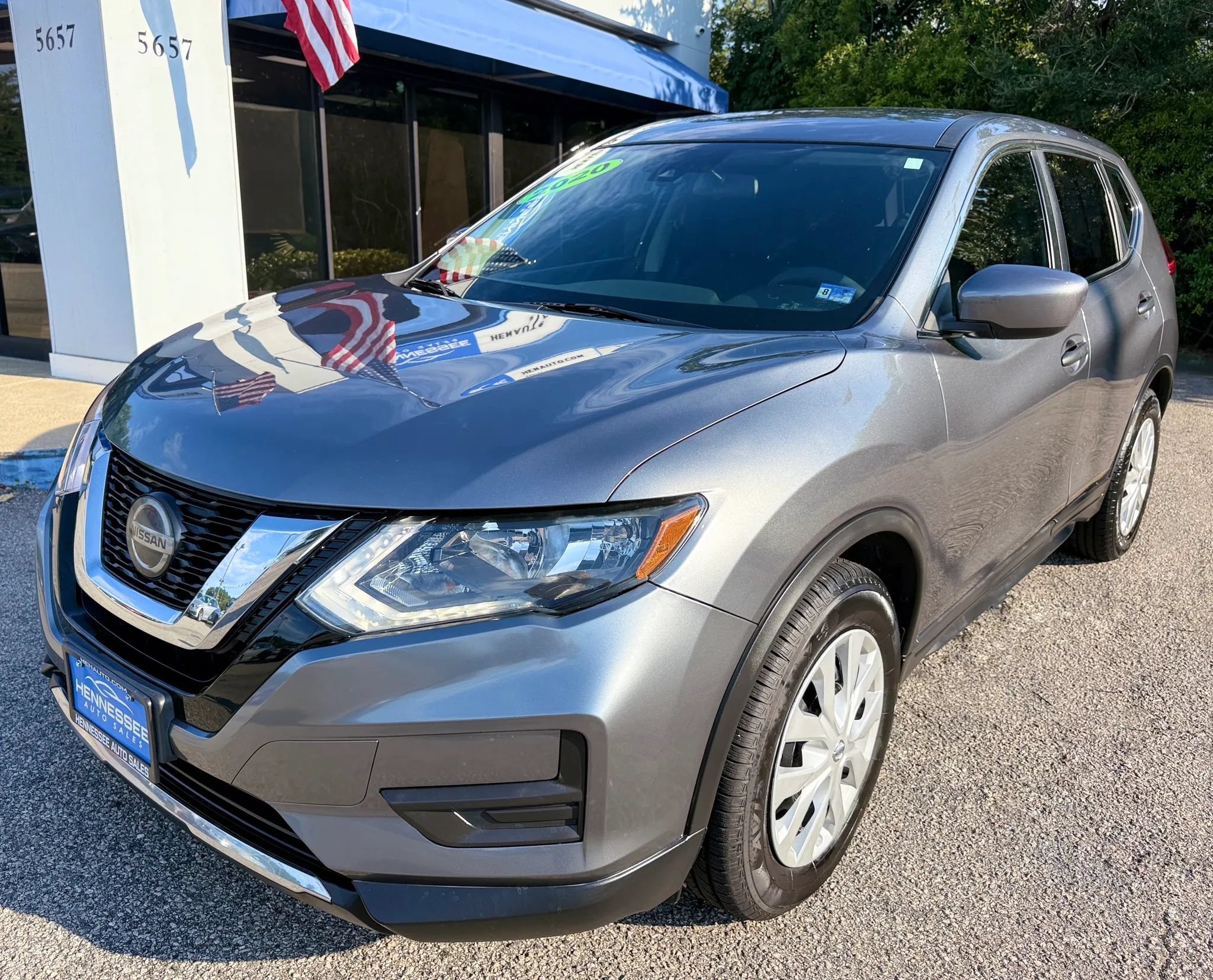 Used 2020 Nissan Rogue S FWD image 25