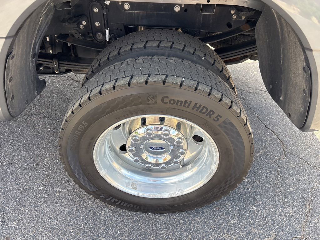 Used 2024 Ford F450 Platinum w/ FX4 Off-Road Package AWD/4WD image 7