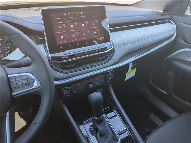 New 2024 Jeep Compass Latitude image 14