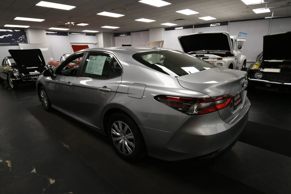 Used 2023 Toyota Camry LE FWD image 6
