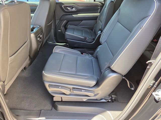 Used 2024 Chevrolet Suburban Premier AWD/4WD image 12