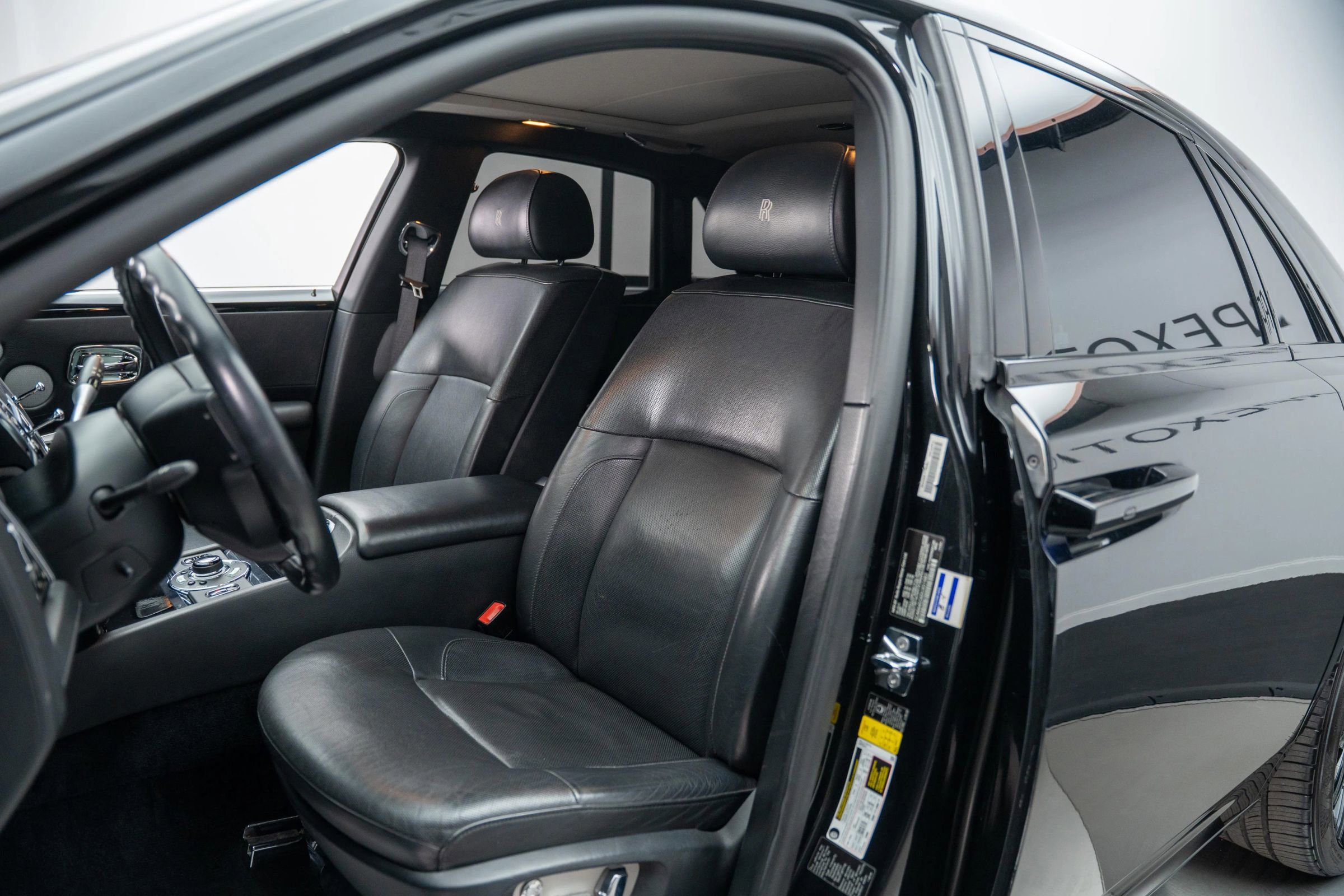 Used 2013 Rolls-Royce Ghost image 3