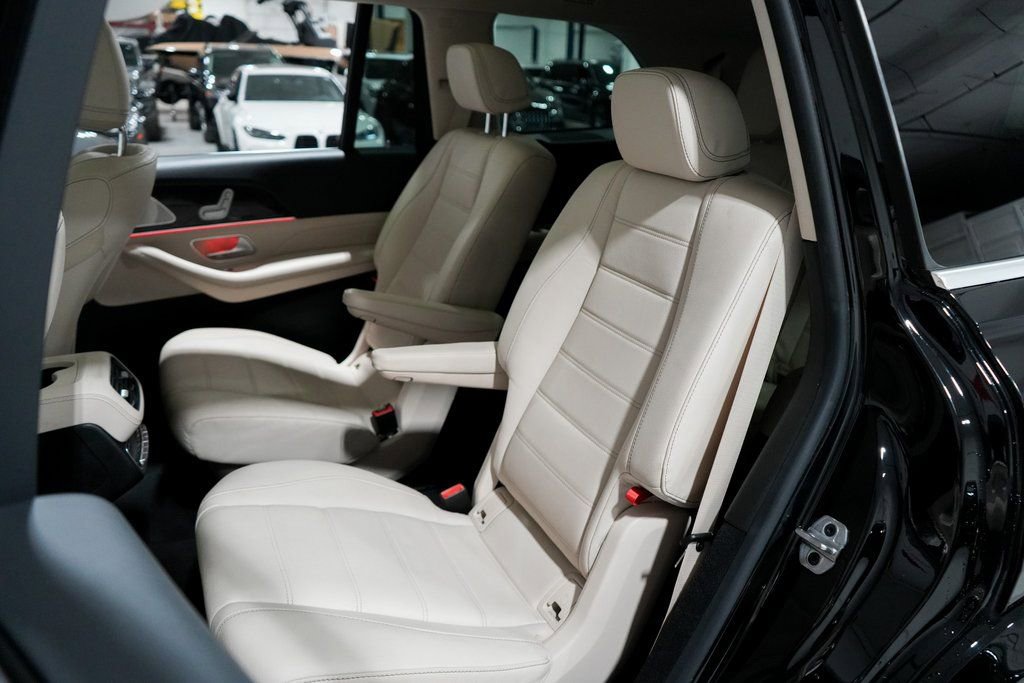 Used 2021 Mercedes-Benz GLS 580 4MATIC image 25