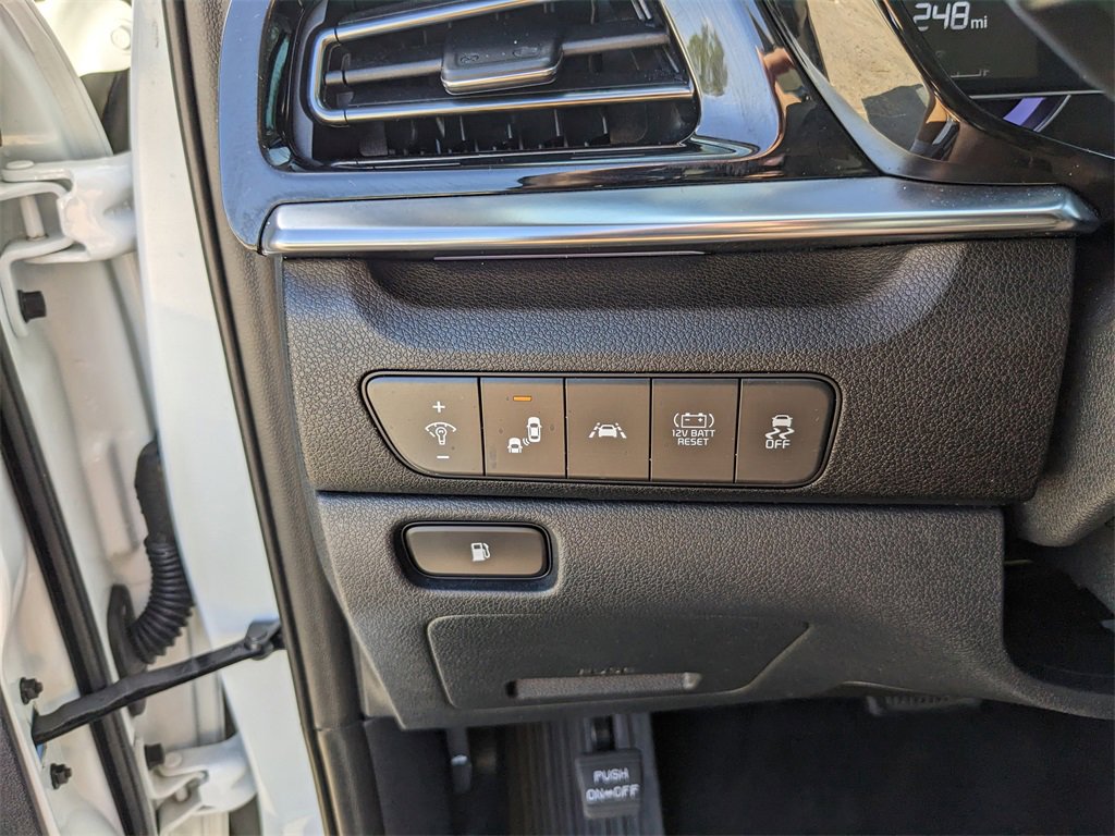 Certified 2022 Kia Niro LXS image 29