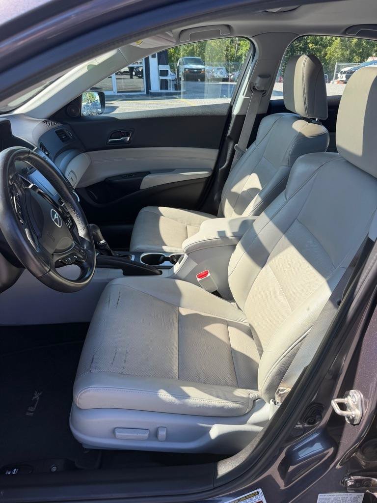 Used 2018 Acura ILX FWD image 12
