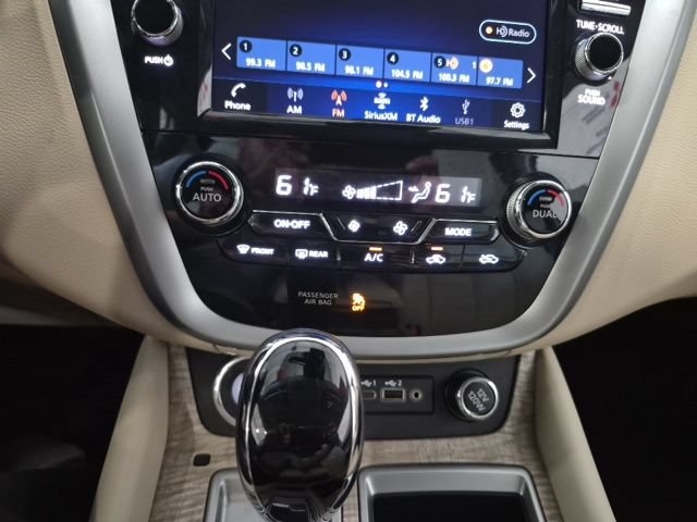 Used 2020 Nissan Murano SL w/ Moonroof Package AWD/4WD image 15