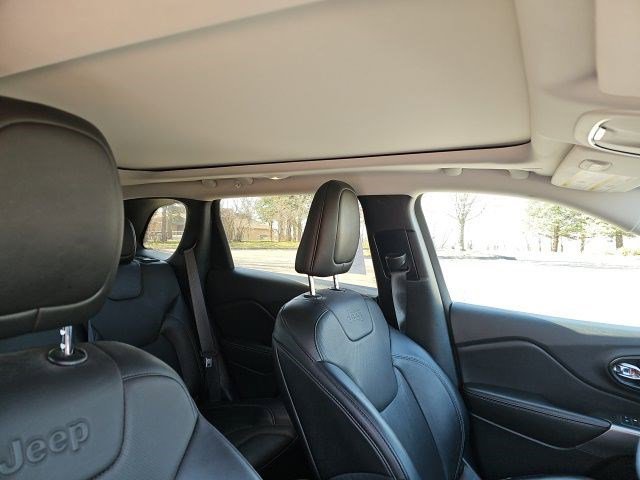 Used 2022 Jeep Cherokee Limited image 13