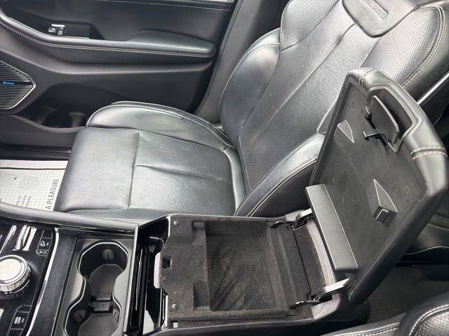 Used 2022 Jeep Grand Cherokee L Overland w/ Luxury Tech Group IV image 36