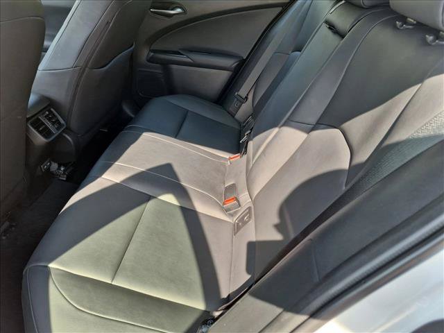 Used 2022 Lexus UX 200 w/ Accessory Package (Z2) FWD image 18