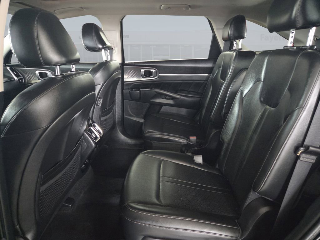 Used 2022 Kia Sorento SX image 15