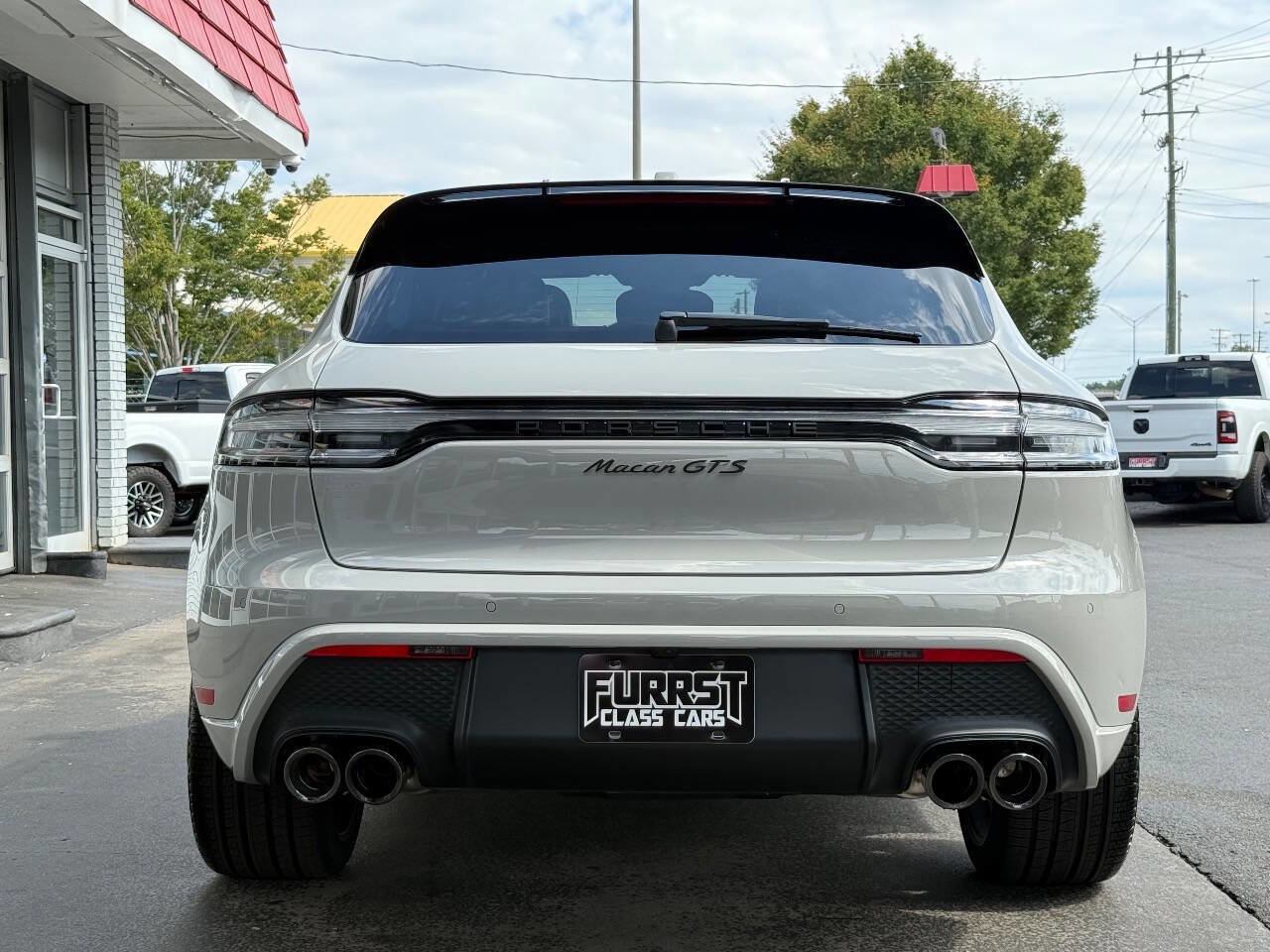 Used 2025 Porsche Macan GTS image 4